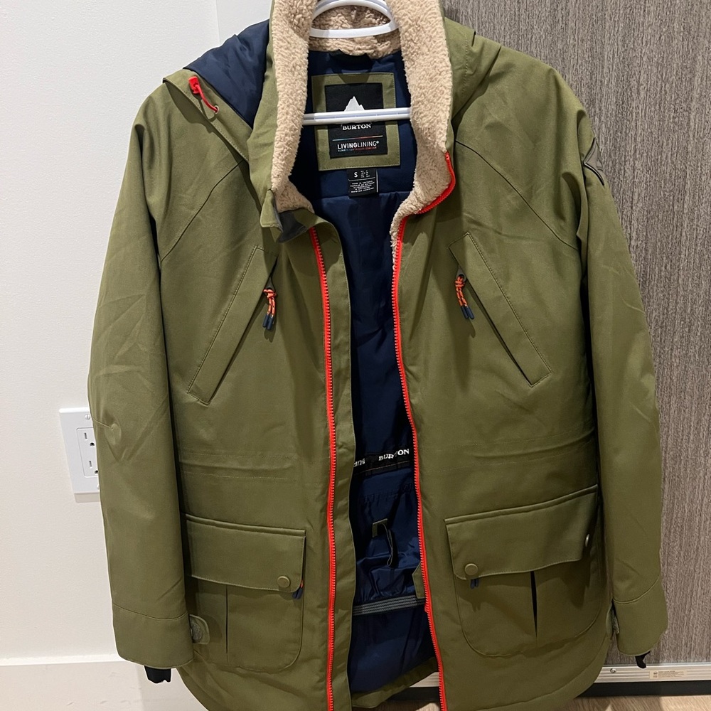 Women’s Burton Snowboarding Jacket